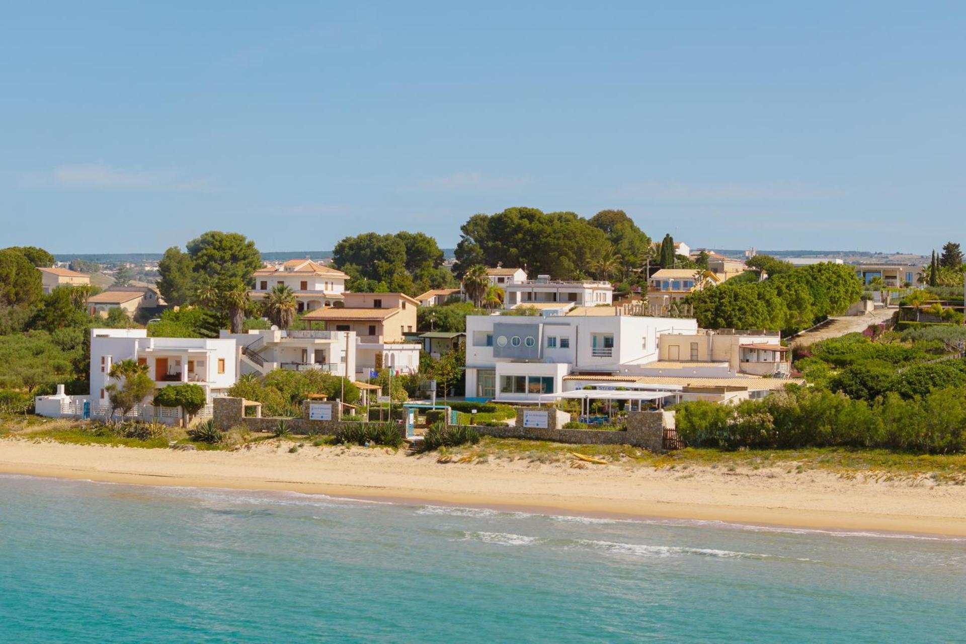 Residence Le 4 Stagioni Menfi Bagian luar foto
