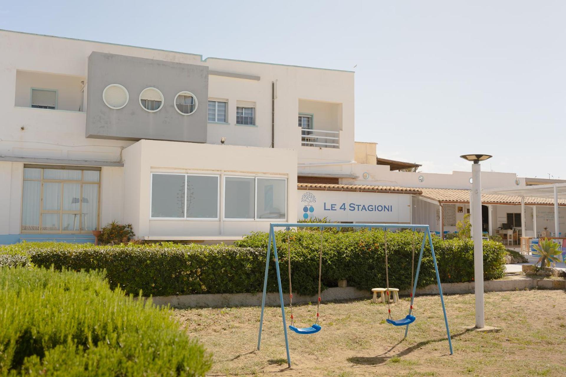 Residence Le 4 Stagioni Menfi Bagian luar foto